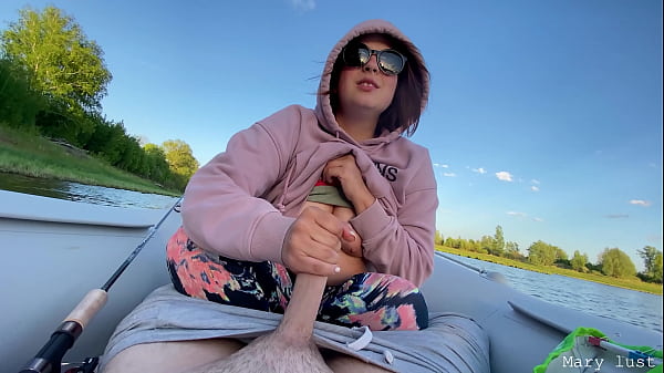Quick Handjob On The Boat