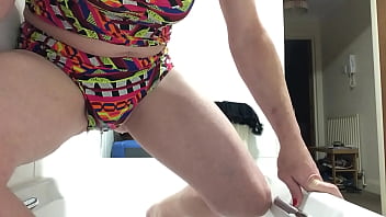 I Go Pee Pee In My Bikini, My Gorgeous Dripping Pussy Doesn_t Stop