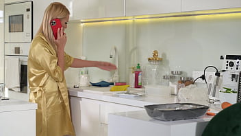 Cherry Kiss Trades Cucumber _ Banana For Repair Men' Cocks Gp2364