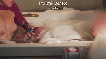 (trecho) Sacanagem Na Banheira Minha Esposa Com O Amigo Dotadão Até Ele Gozar Gostoso No Rostinho Dela. Corno Filmando Tudo