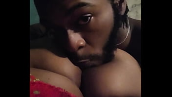 Sniffing, Black-ass - Black_woman - 2025 - Sexy - Performance - Video 1604382