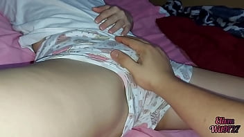 Xxx Desi Video Casero Con Mi Hermanastra Me Enseña Su Coño, Lo Tiene Muy Abultado Es Sorprendente Se Me Hace Agua La Boca