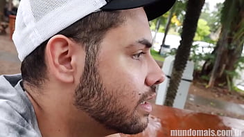 Eles Vivem Nas Boleias De Caminhão E Quando Tem Tempo Fazem Uma Putaria Nos Motéis De Beira De Estrada.