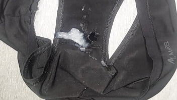 Mi Amiga Me Prestó Sus Panties Para Llenarlas De Leche