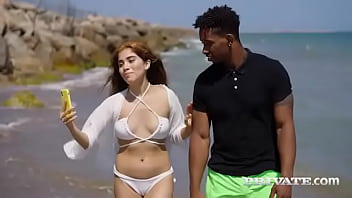 Marina Gold, Influencer Fucked On The Beach