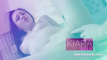 Kiara Gold Fucks The Neighbour