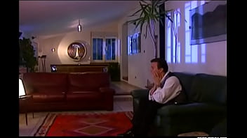 Vivian Gets Horny In The Swimming Pool