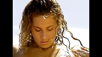 Dragitsa And Jamie Lee Share A Stud