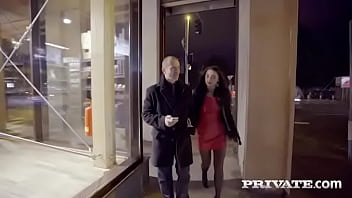 Daphne Klyde In An Interracial Threesome With Anal, Dp And Two Creampies