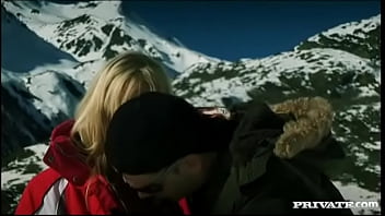 Diana Gold Works Some Magic And Gets A Great Facial In Return