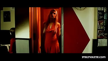 Lucy Belle Bends Over To Suck A Dick When A Guy Nails Her From Behind