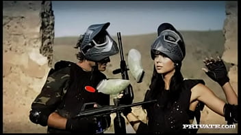 Paint Baller Suzie Diamond Gets A Facial Cumshot After Giving Blowjob