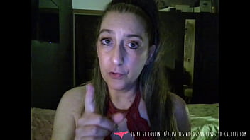 Vends-ta-culotte - Milf Amateur Montre Ses Gros Seins Et Se Branle La Chatte Et Le Cul - Belgecoquine