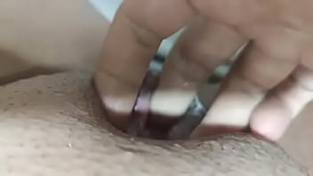 Enfiando O Dedo Na Buceta