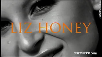 Miss Liz Honey Gets Drilled On A Rooftop