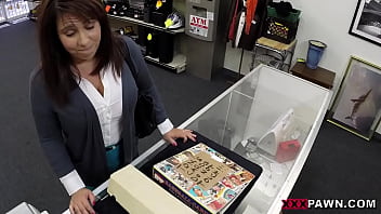 Milf Sells Her Husband' Stuff For Bail Money