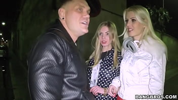 Taking 2 Dicks Like It Ain_t No Thang!