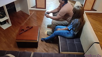 Aprovecho Para Montarle Cacho A Mi Novio Con Mi Cuñado Que Me Folle De Tras De Mi Novio Cornudo Ntr