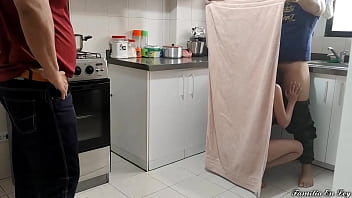 Mi Madrastra Es Una Perra Que Le Gusta Que La Folle Al Lado De Su Marido Cornudo Que La Complace Ntr