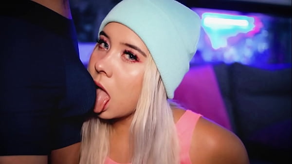 Horny Blonde With Cute Face Seduces Her Partner' Cock For You