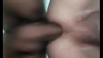 Dando Seu Cuzinho Guloso Para O Amigo Pauzudo