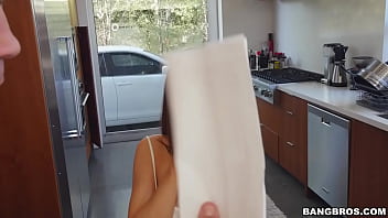 Jessica Lynne Buys Her Step-father' Silence With Her Pussy