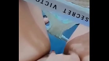 Tocándose Toda La Panochita Rica Mi Esposa