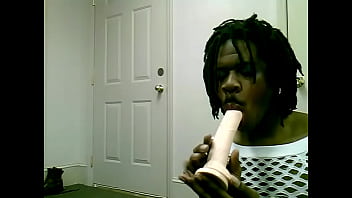 New Sissy Struts And Sucks