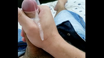 Punheta Com Gemido Gostoso