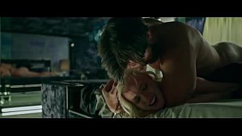 Dubaju: Blonde Getting Hard Super Dick