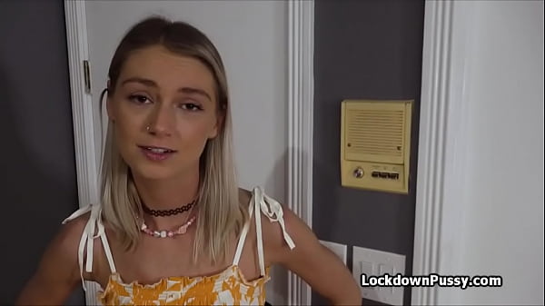 Homemade Quickie With Slutty Blonde Neighbor