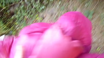 Seul Dans Mon Jardin