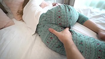 Step Bro Creampies Step Sis - creampie, step-bro, step-sis - Video 1485373