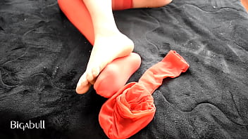 Hot Red Stockings For Your Chimbo