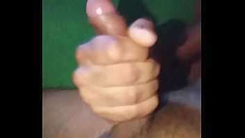 Novinho Bate Uma Punheta Pensando Na Novinha