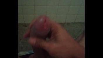 Lubricando Y Eyaculando