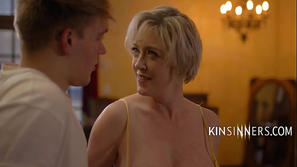 My Busty Mother In Law- Dee Williams