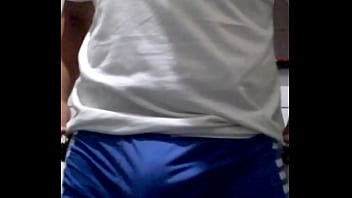 Dotado Pirocudo Roludo Mostrando O Pau Exibindo