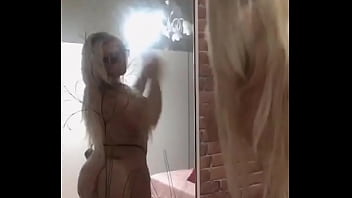 Carol Penelope Loira Linda