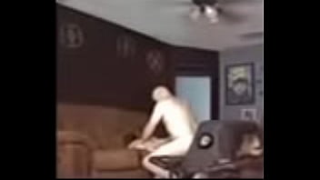 Pump And Dump Takes Verbal Dom Tops Load