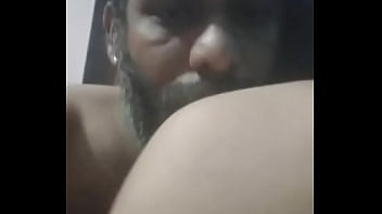 मेरा लन्ड हिलाती मेरी बीवी