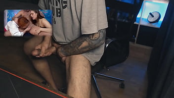 СЫН ДРОЧИТ ПОКА МАМКА УШКА МАГАЗ. КОНЧУ В СЛЕДУЮЩЕМ ВИДЕО!!