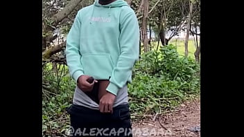 Punheta Ao Ar Livre - masturbation, gay-amateur, gay-anal, gay-masturbation - Video 1293504