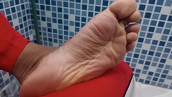 Soles, Foot-fetish, Foot-worship, Male-feet, Smell-feet - Feet - 2025 - Incredible - Show - Video 1279355