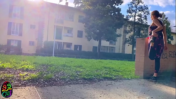 Corro Nel Parco E Faccio La Troia Con Tutti