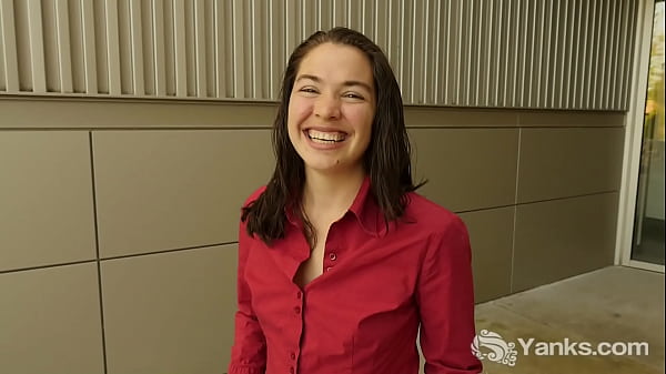 Yanks Amateur Babe Lilith Masturbating In The Bathroom