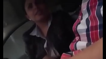 Sacando Lechita Con La Boca