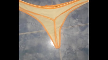 Pantys Húmeda De Mi Hermana