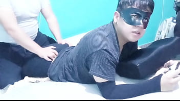 Le Meto Un Dildo Por El Culo A Gamer Mientras Juega Xbox Pt 2