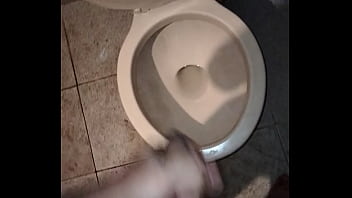 Me La Jalo Hasta Correrme